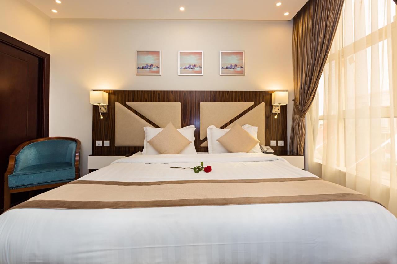 Sun Park Hotel Suites Dschidda Exterior foto