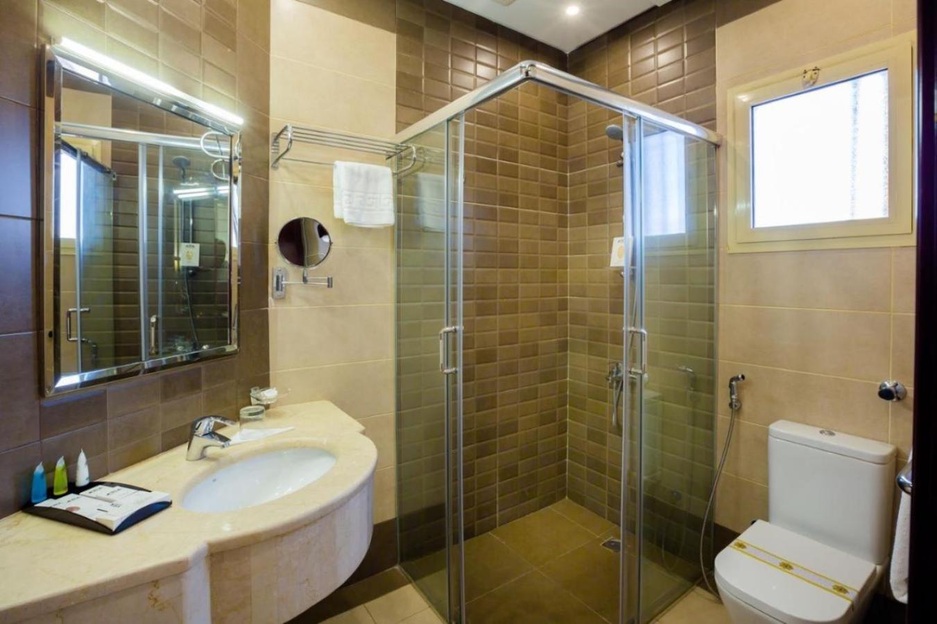 Sun Park Hotel Suites Dschidda Exterior foto
